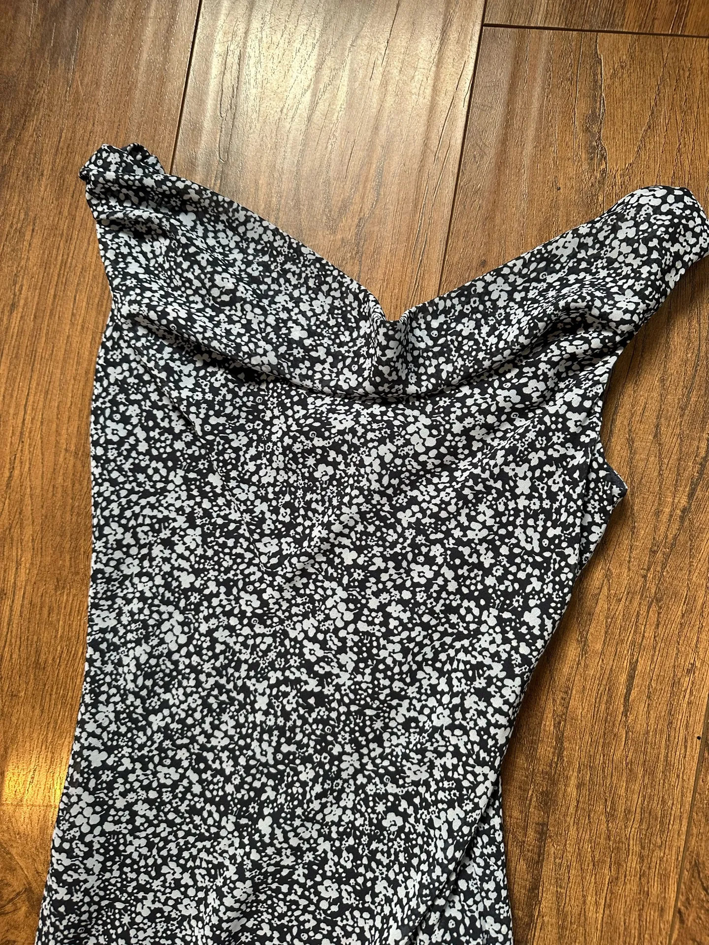 Floral Abercrombie Midi Dress - Image 4