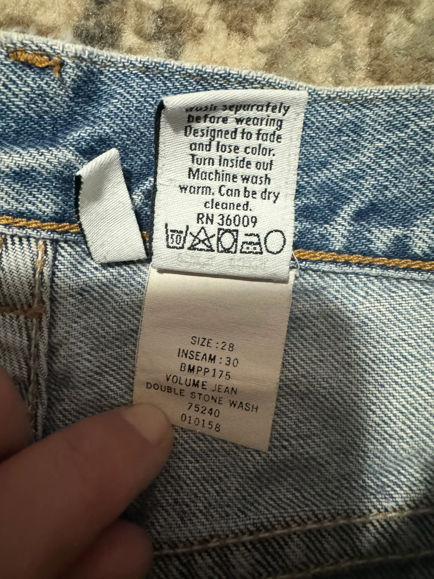 Vintage  light wash jeans - Image 3