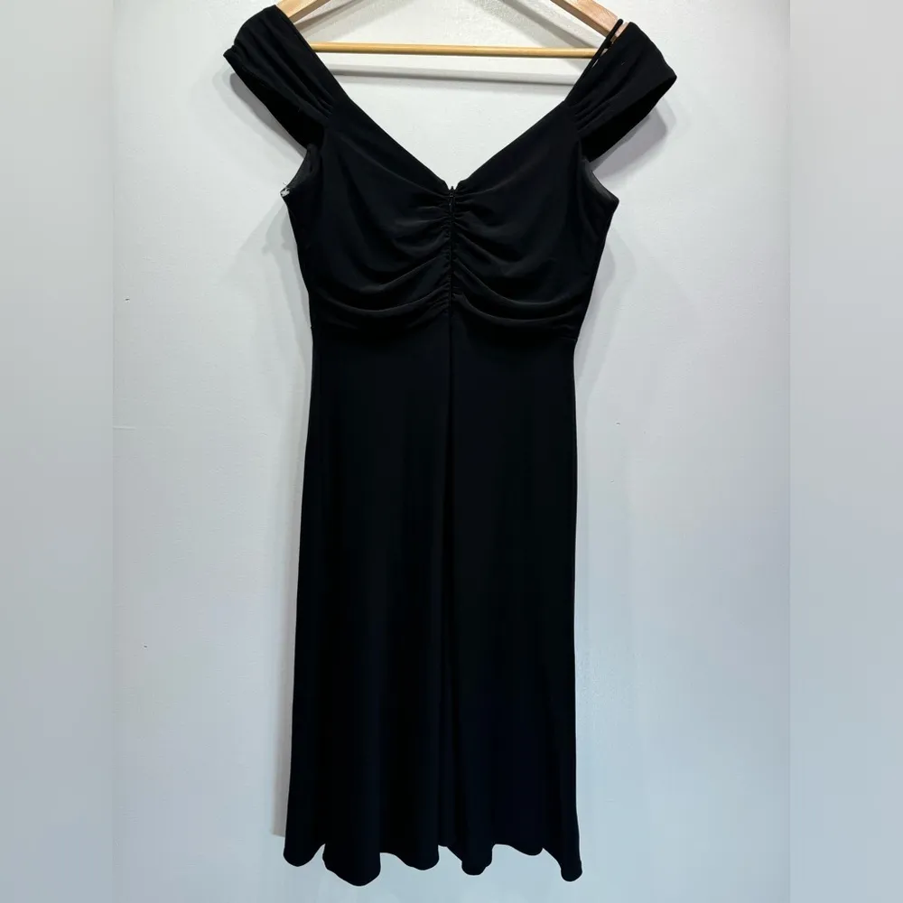 White House Black Market WHBM Little Black Dress Off Shoulder Pleated Size 6 - Image 8