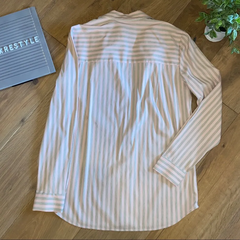 Lafayette 148 NWT Brody Femme striped button down - Image 2