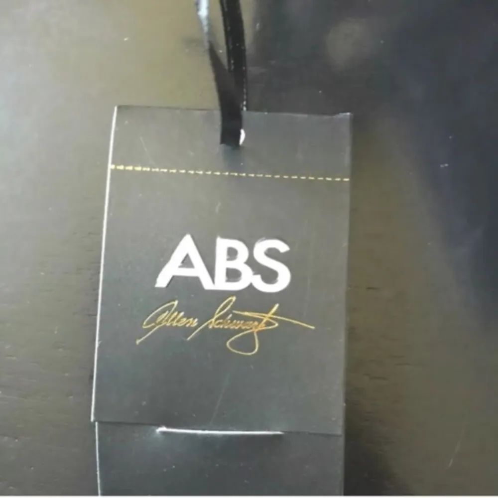 NWT Lilac Lace Bralette - Image 4