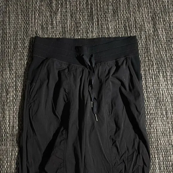 Lululemon Dance Studio Jogger *28” size 6 - Image 3