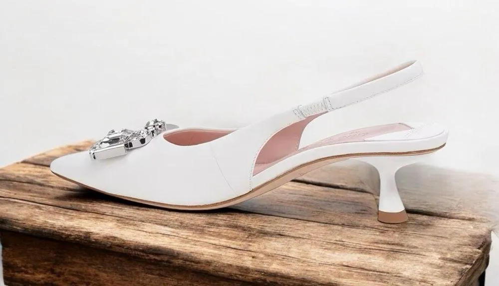 NWT Kate spade NY Renata Leather Embellished
Slingback Pumps True White … - Image 3