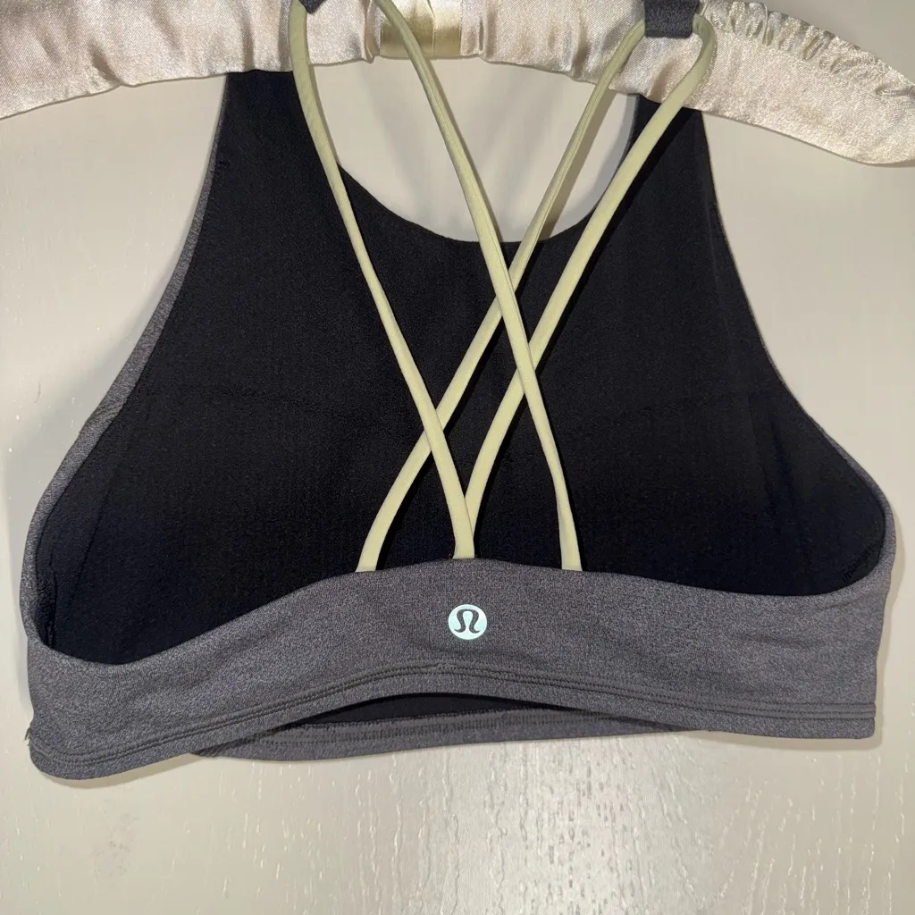 Lululemon Athletica Gray Fitted Crop Tank Top - Image 3
