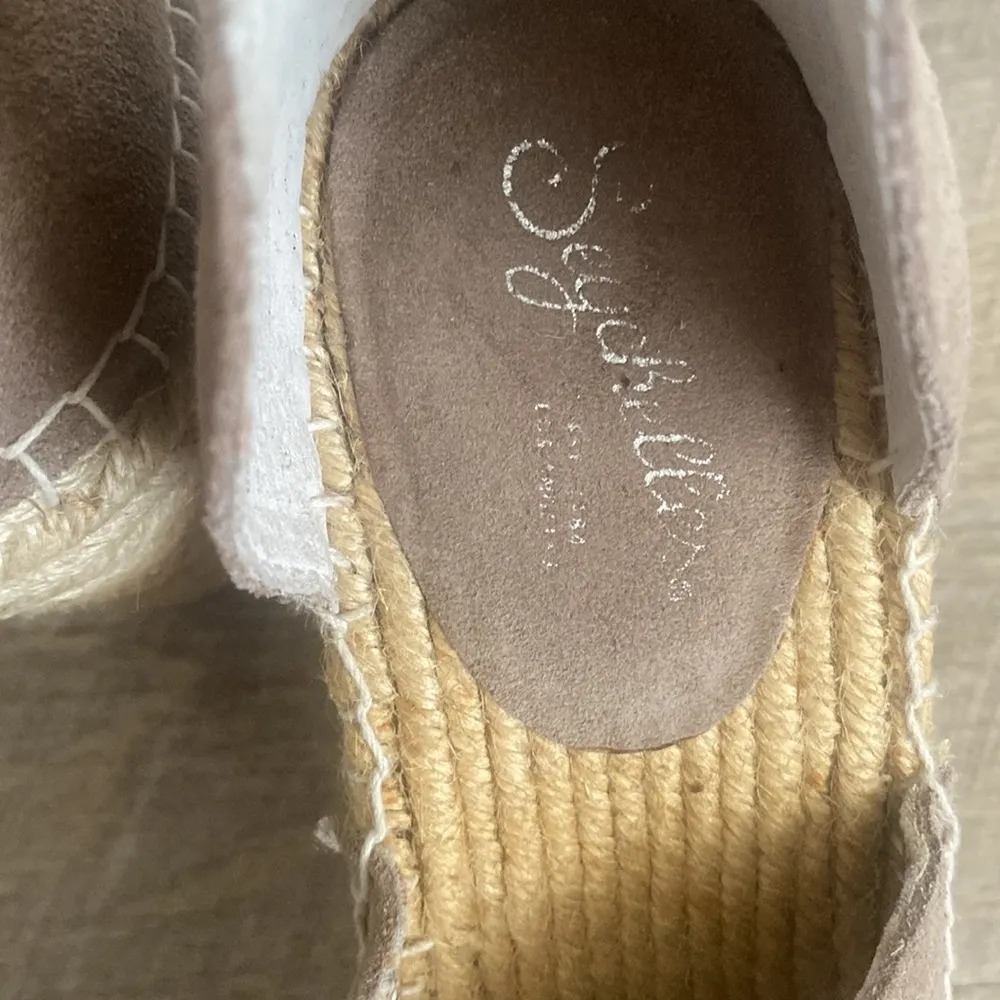 Seychelles Espadrille Wedge Suede Sandal
Women Size 6 - Image 11