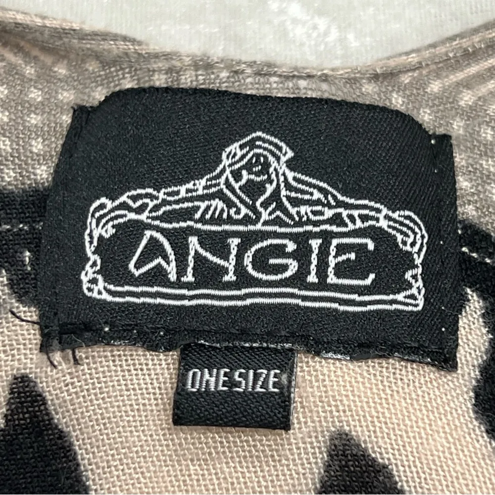 Angie womens one size pom pom kimono - Image 9