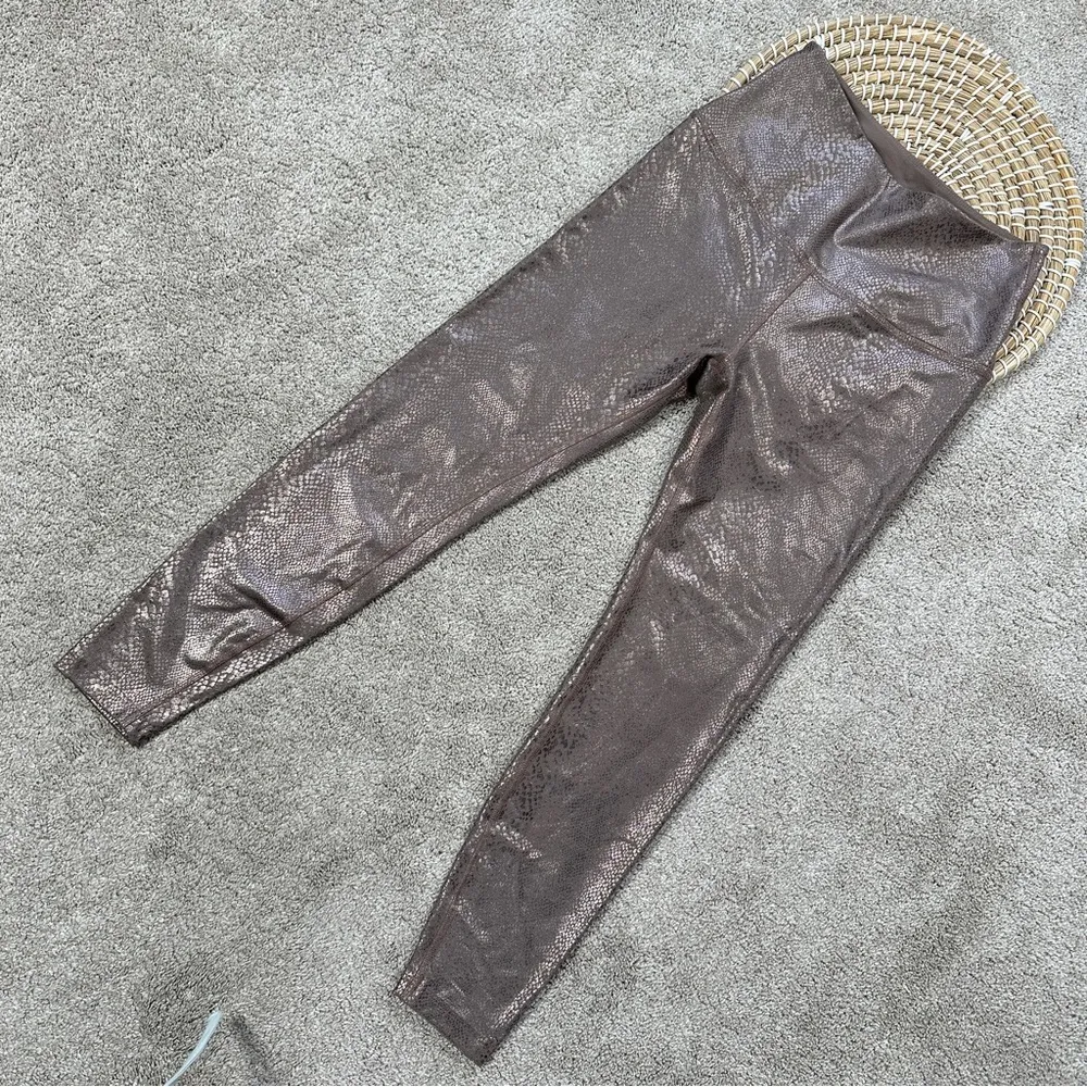 Beyond Yoga PowerShine Viper High Waisted 7/8 Legging Pull On in Mocha Size S - Image 3