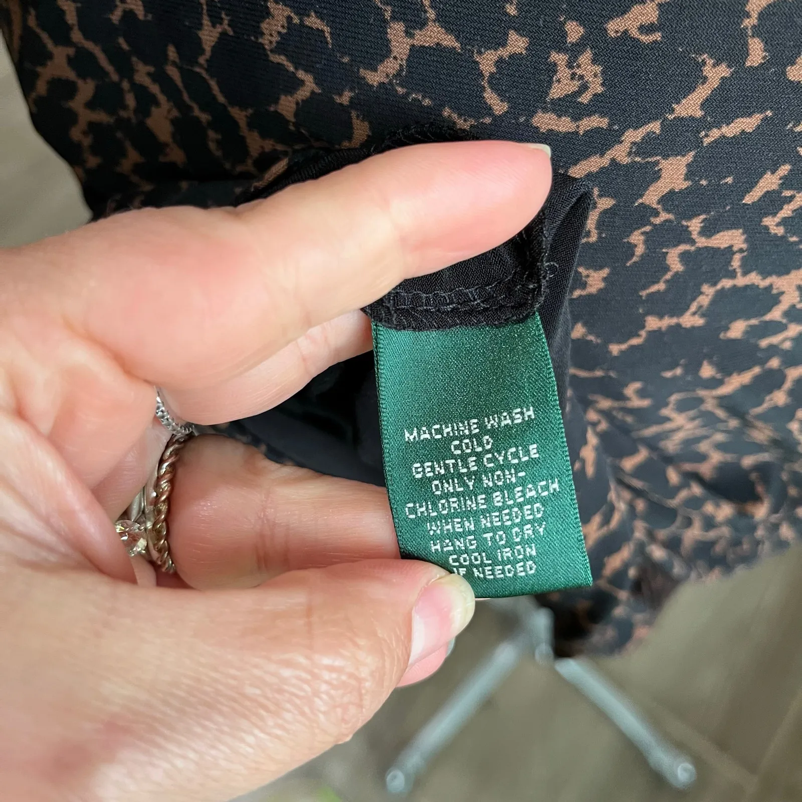 Lauren Ralph Lauren Women's Ruched Leopard Ruched Sheath Career Dress Size 6 - Image 5