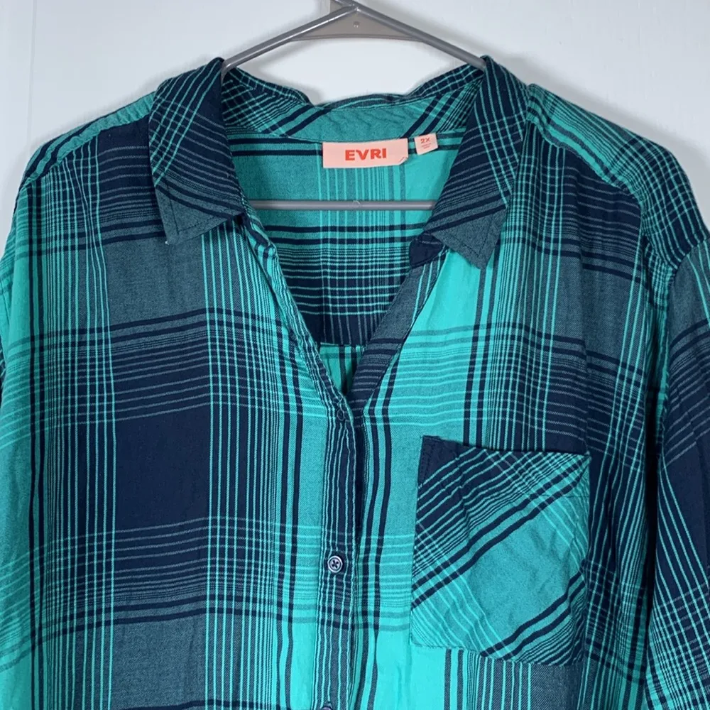 EVRI Teal Navy Blue Long Sleeve Button Down Blouse Size 2X EUC #DS - Image 2