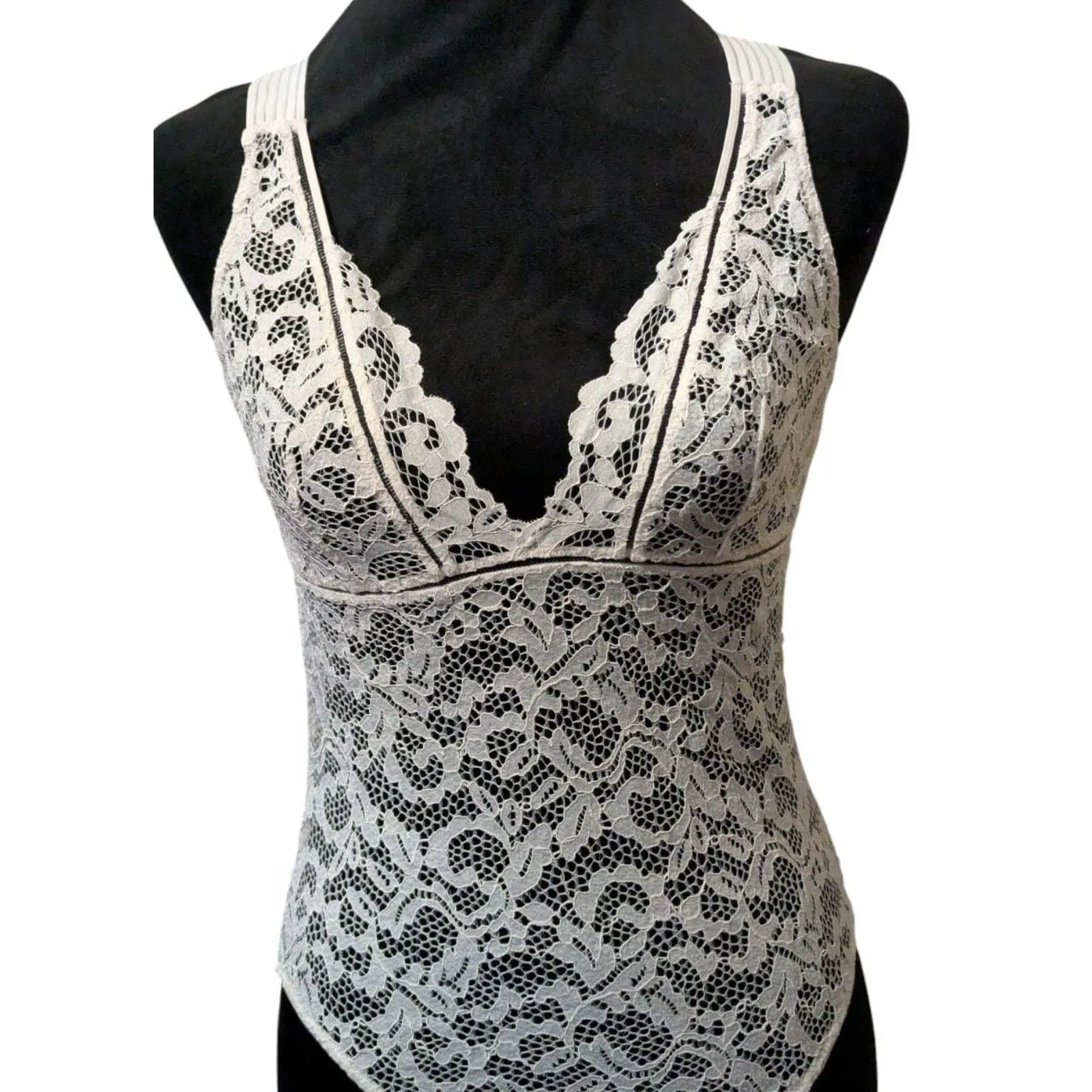 Victoria’s Secret White Floral Lace Coquette Romantic Bride Bodysuit Medium - Image 2