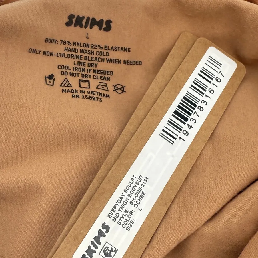 Skims Everyday Sculpt Mid Thigh Bodysuit Ochre New with tags Size Large - Image 5