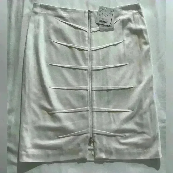 New With Tags DONCASTER Women Skirt Size 10 White Pencil Knee Length Zip Career - Image 1