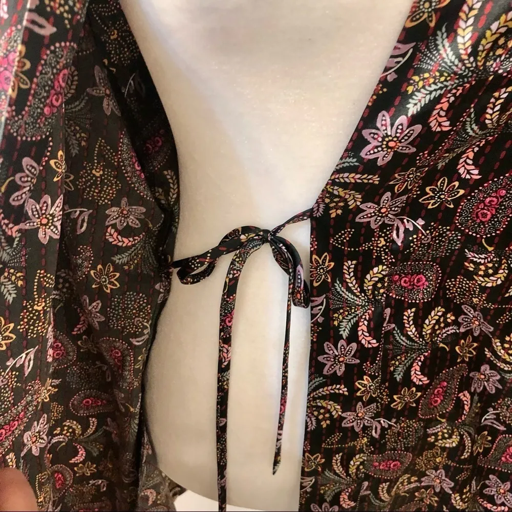 Victoria’s Secret Robe - Image 10