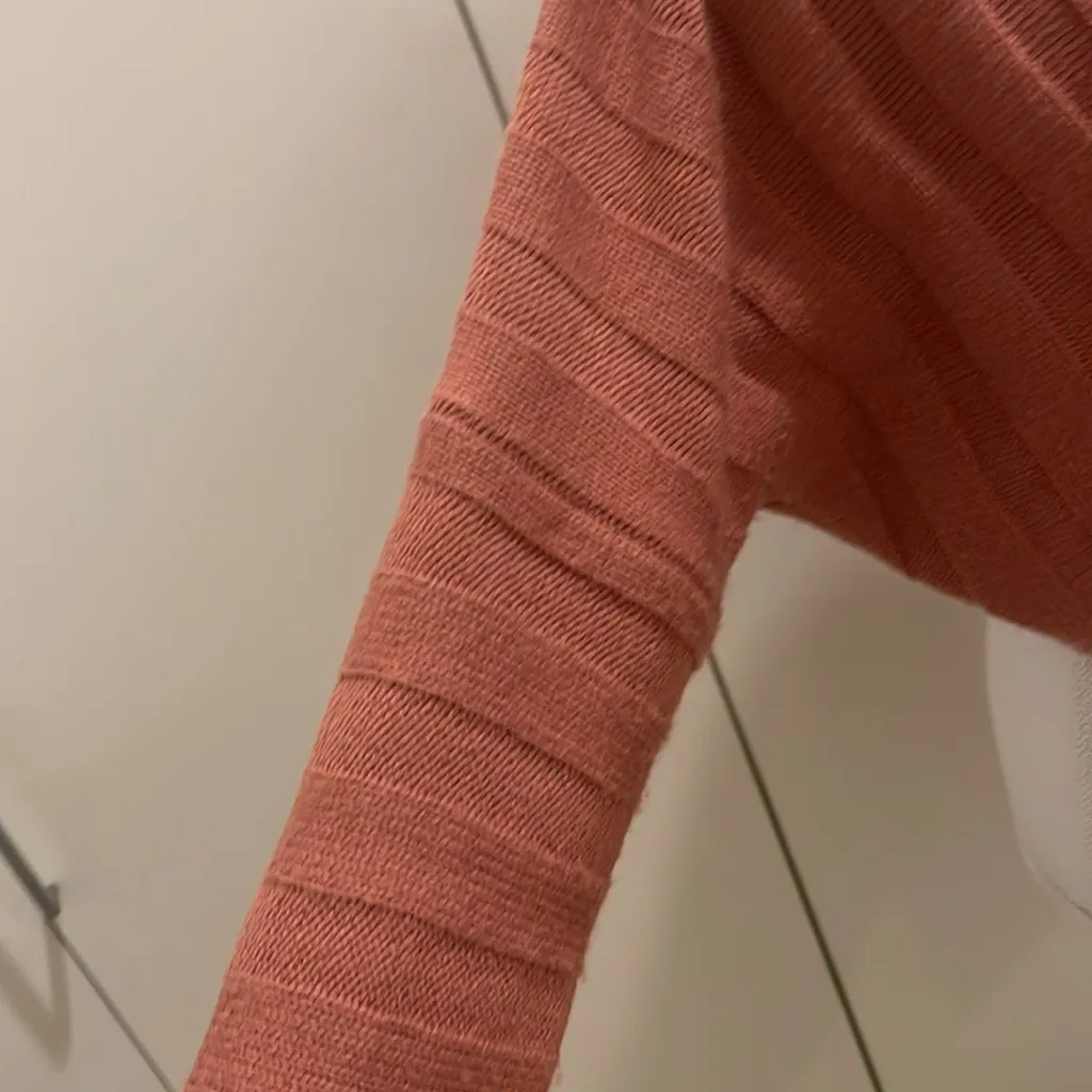 Forever 21 rust colored long sleeve sweater small #58 - Image 4