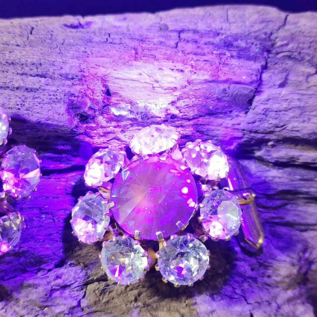 Rivoli Rhinestone Vintage Gold Tone Cufflinks Blue Clear Rhinestones Prong Set - Image 9