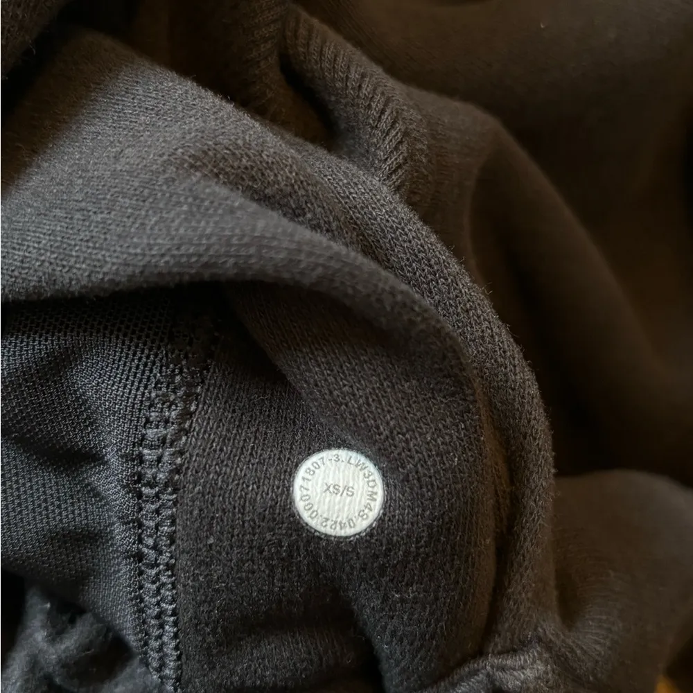 Lululemon  Scuba Half Zip - Image 2