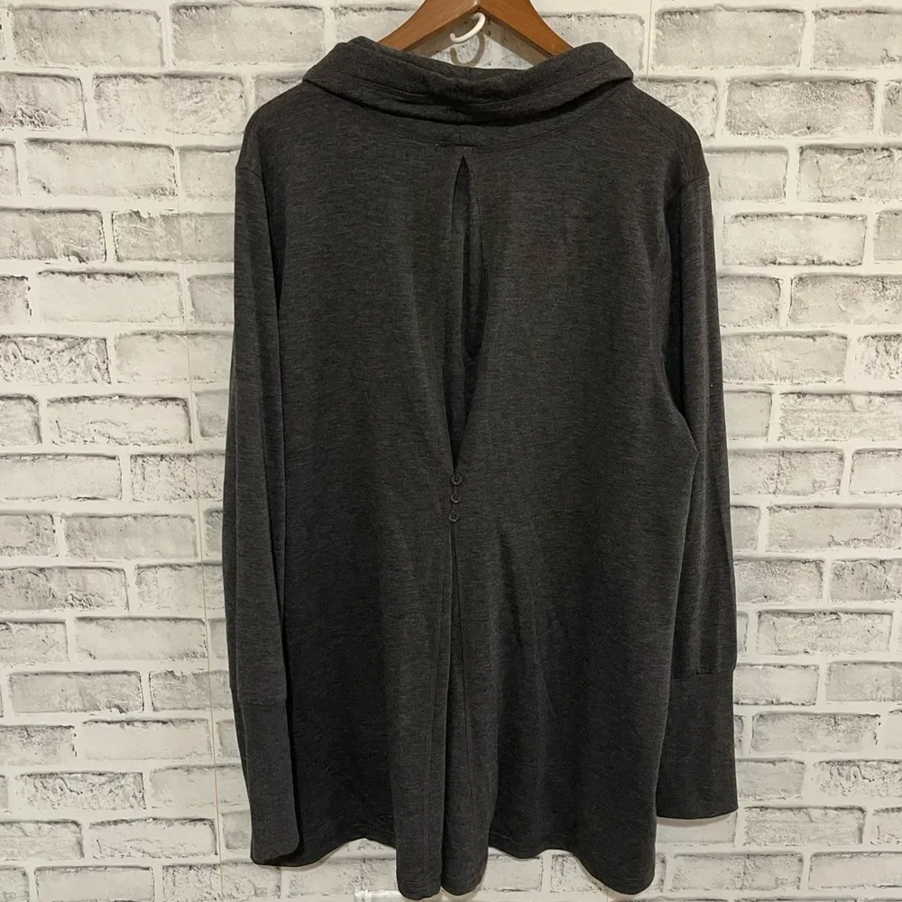 Women’s Cable & Gauge gray/black heather long sleeve mock neck sweatshirt 2X - Image 2