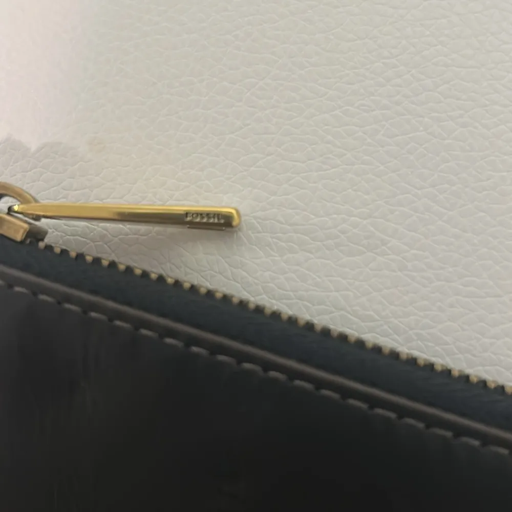 Fossil Black Leather Clutch. Without strap NWT - Image 8
