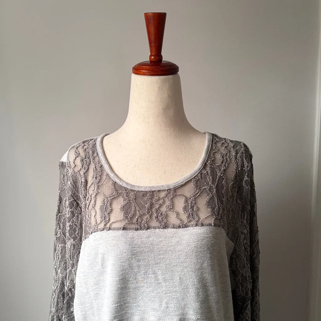 Sundance Gray Lace Sleeve Midi Dress - Image 2