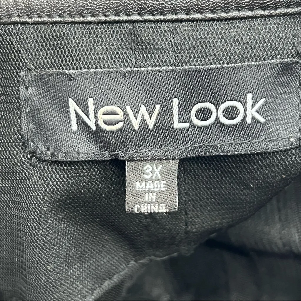 New Look Black Sheer w:Cropped Vegan Leather Striped Cropped Moto Jacket-Size 3X - Image 9