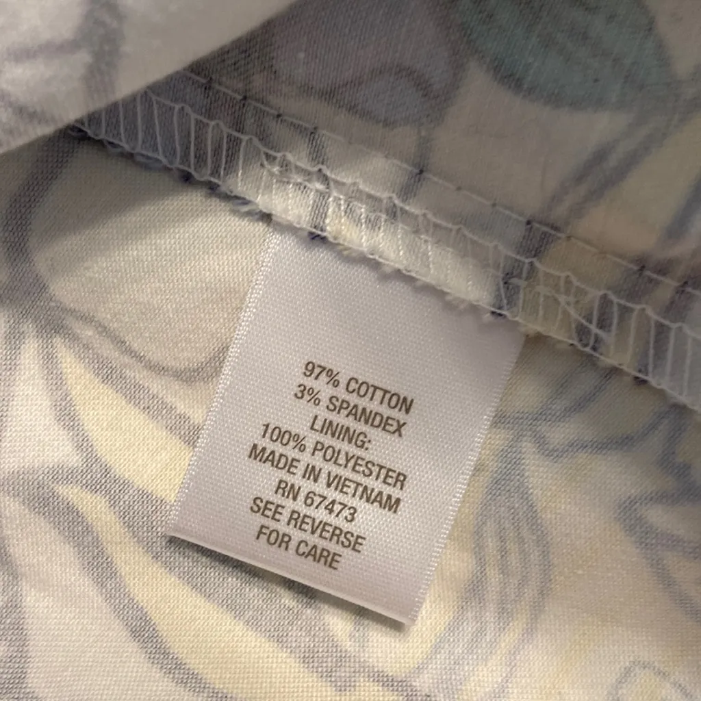 DRESSBARN Floral Blue and White Dress size 18 brand new length 38” bust 44”. - Image 7