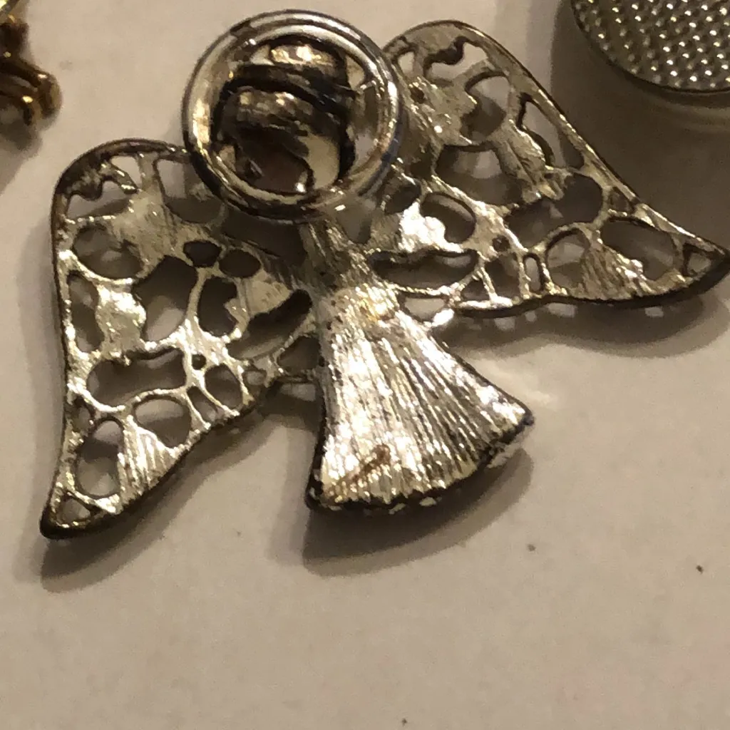 Angel Brooch and Pin Set with Faux Pearl and Pink Accents - Image 8