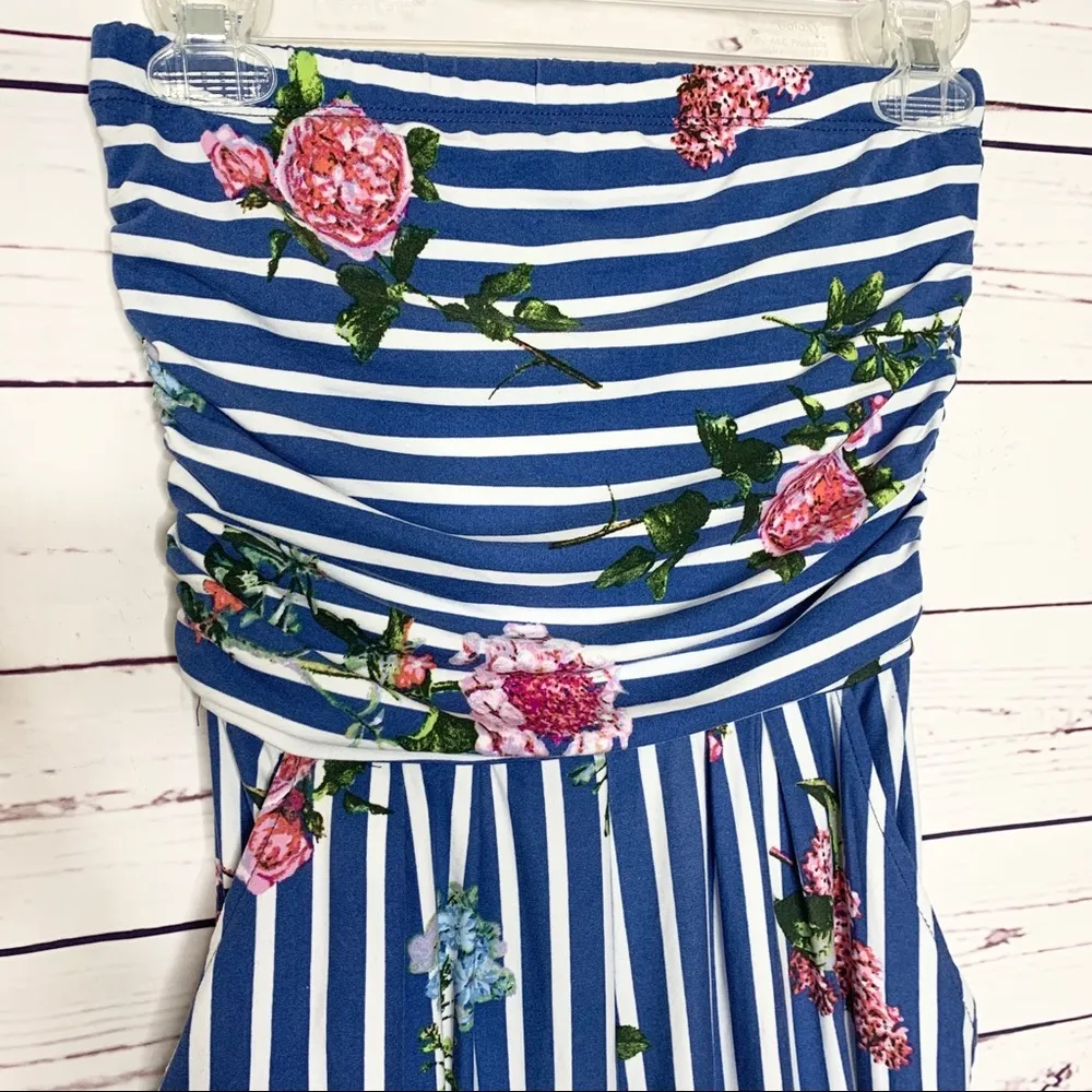 J For Justify Blue & White Striped Floral Wide Leg Crop Casual Romper Size Small - Image 3