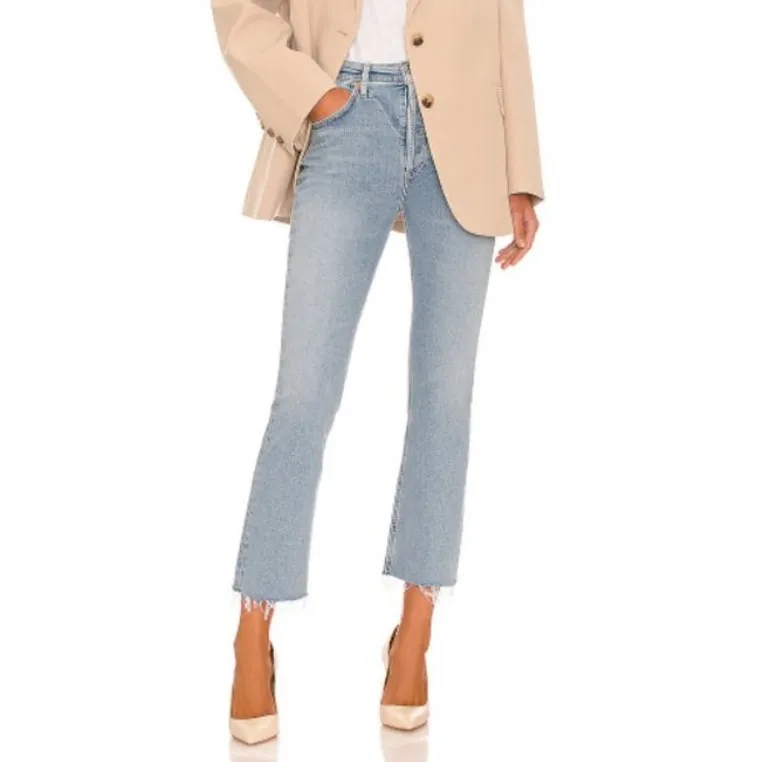 CITIZENS OF HUMANITY Isola Cropped Boot Cut Jeans in Blue Moon - Image 2