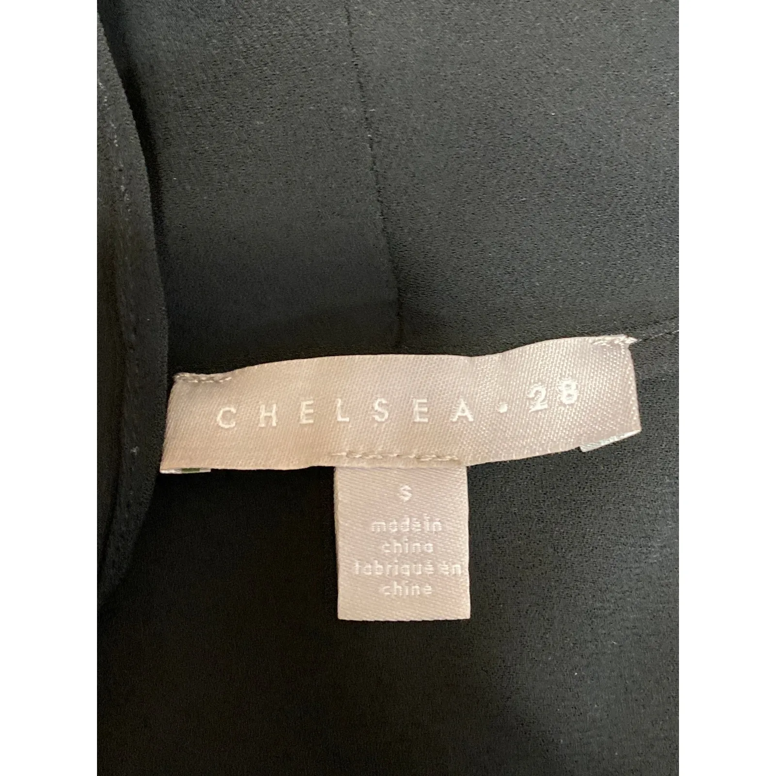 Chelsea28 Women's Black Silky Collared V-neck Sleeveless Button Blouse Top Sz S - Image 3