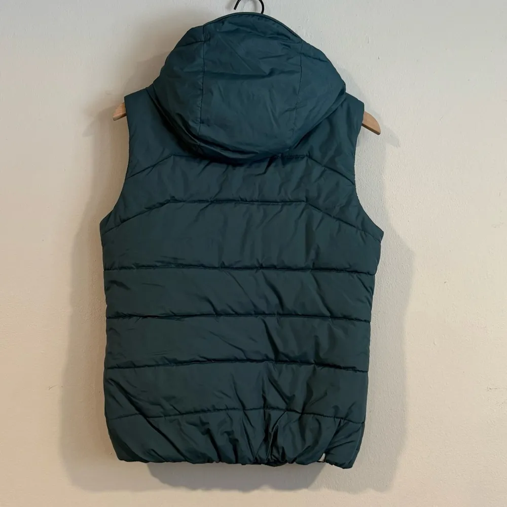 Bench NWT  PUFFER VEST SIZE SMALL - Image 2