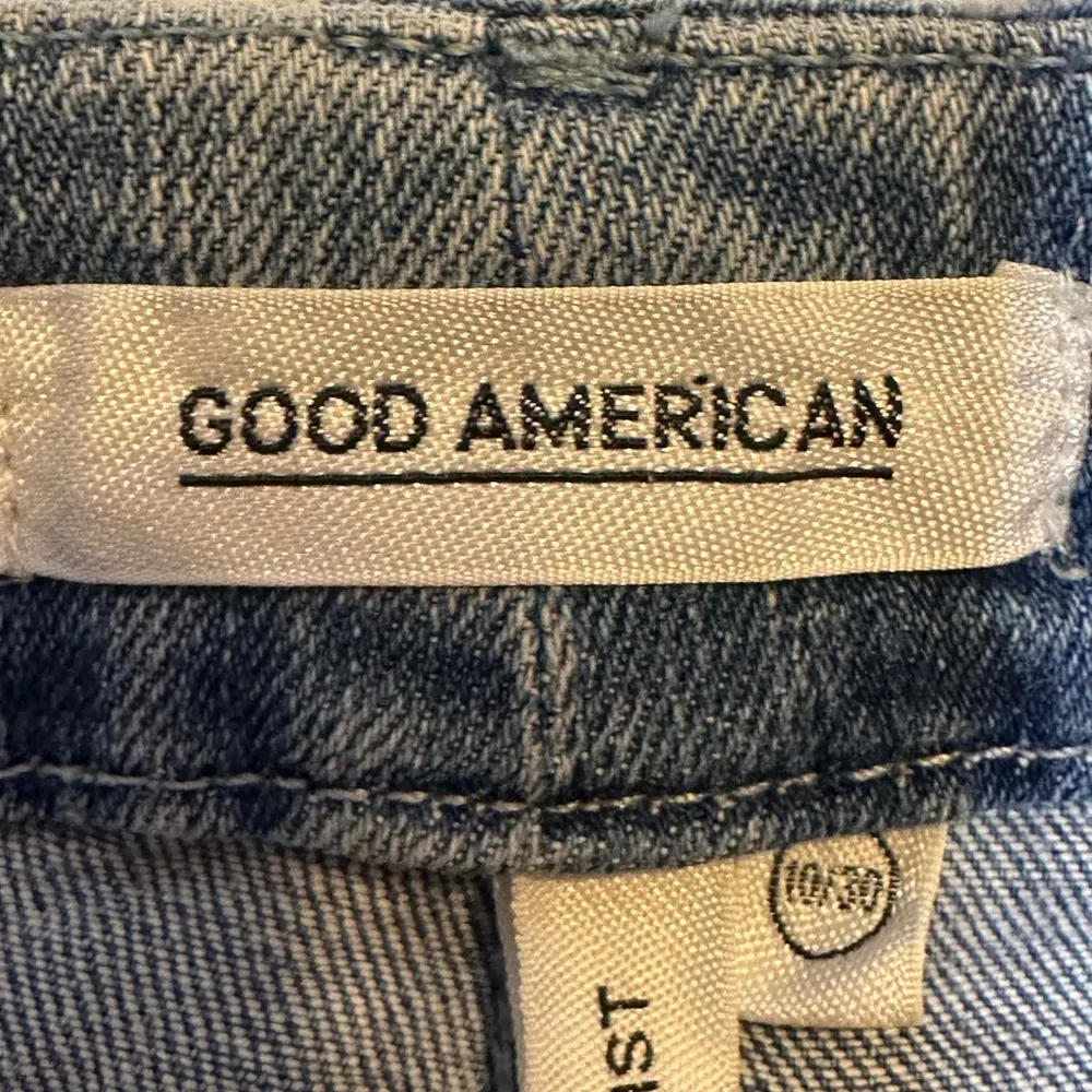 Good‎ American Blue Skinny Jeans with Faded Wash - Image 4