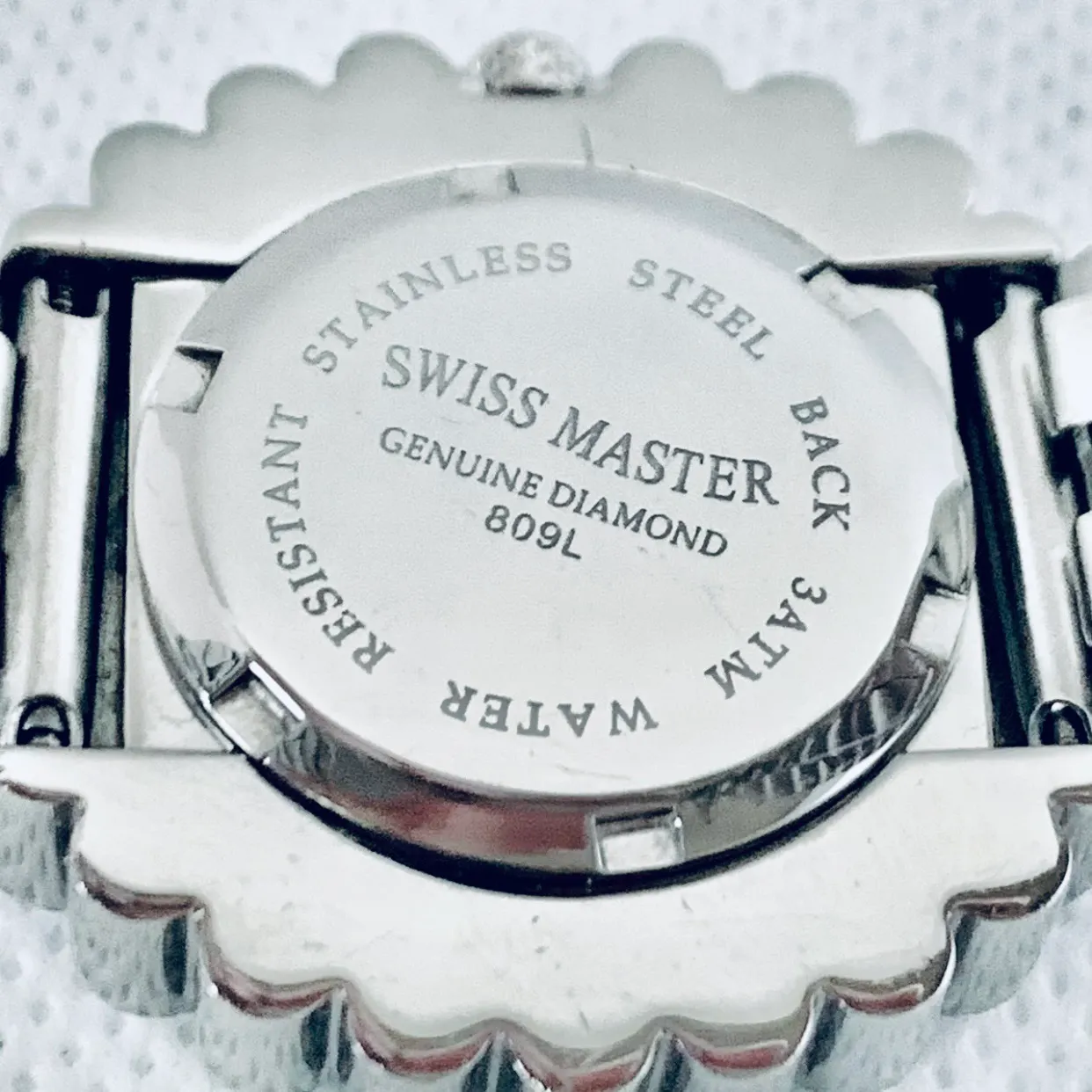 Swiss Master Legend Women’s Watch - Image 4