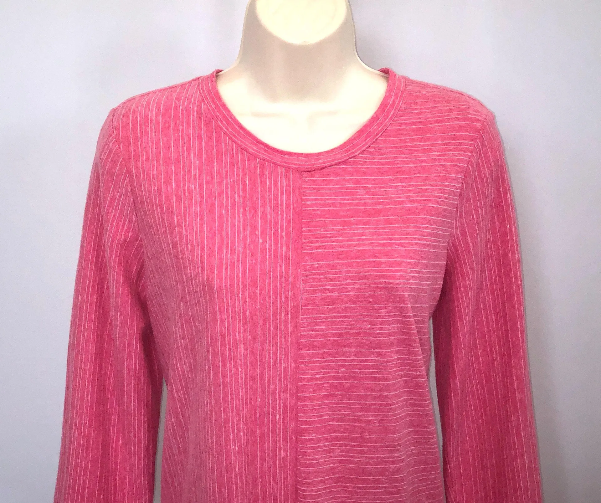 Mauve striped Tunic / Knit Top  So Cute! - Image 3