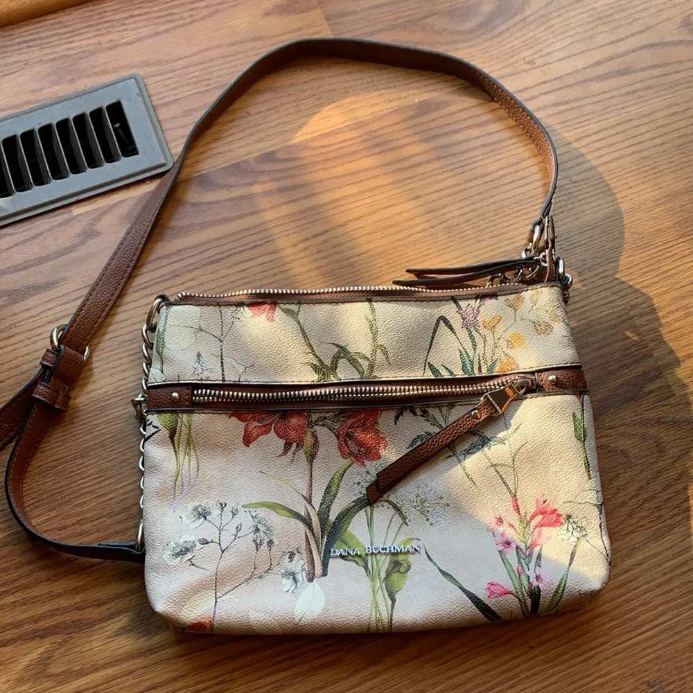 Dana Buchman Floral Purse Handbag Bag Designer Women Fashion Accessories - Image 2