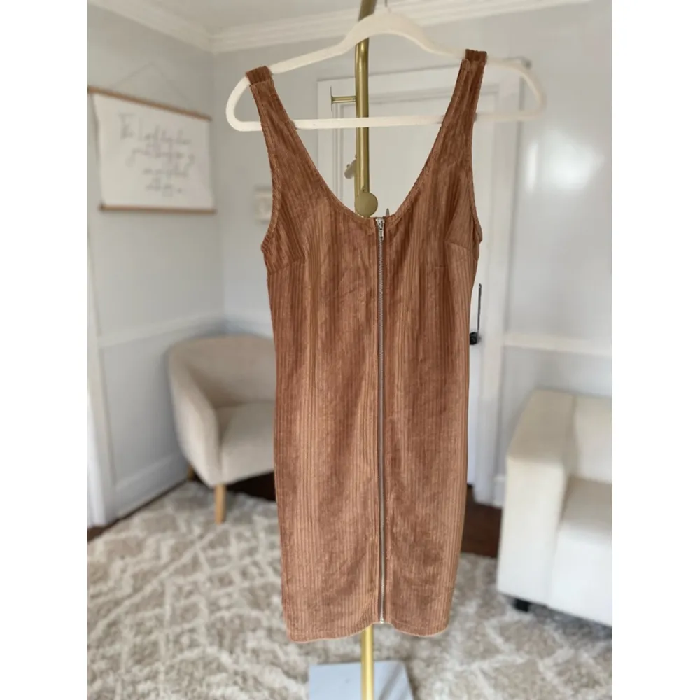 NWTs Bodycon Zip-up Mini Dress Dark Academia Streetwear Downtown Summer Spring M - Image 2