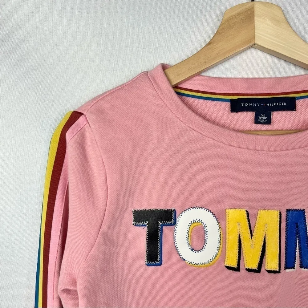 Tommy Hilfiger Light Pink Multicolor Logo Cropped Sweatshirt XS - Image 3