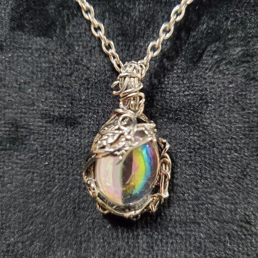 Women's Multi Shade Stone Charm with Gold Chain Fashion Jewelry Necklace - Image 5