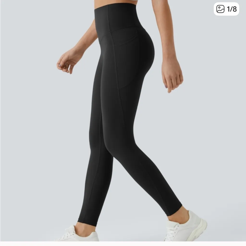 NWT sizeLarge HALARA seamless flow high waisted tummy control button lifting 7/8 - Image 4