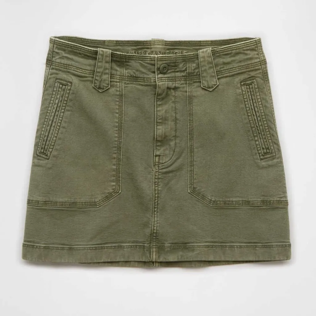 AE Stretch High-Waisted Mini Skirt in Olive Size 16 - Image 4