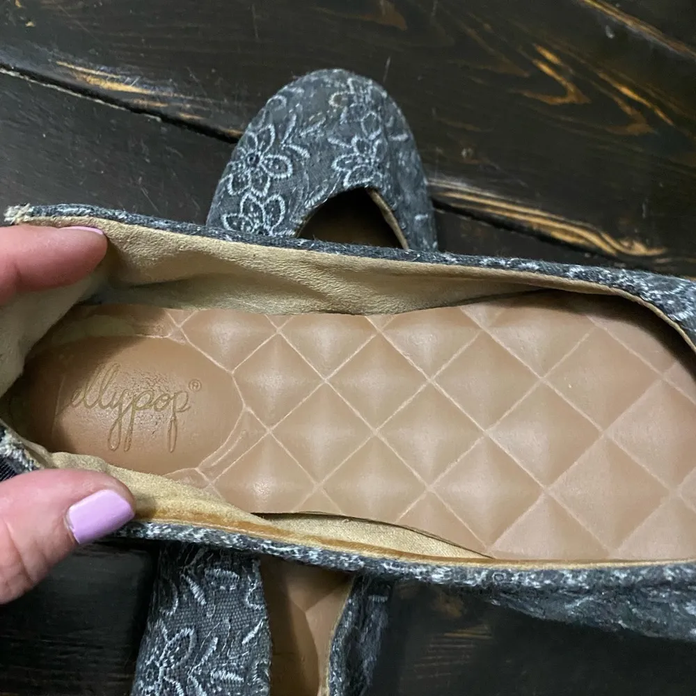 Gray with White Lace Overlay Ballet Flats - Image 2