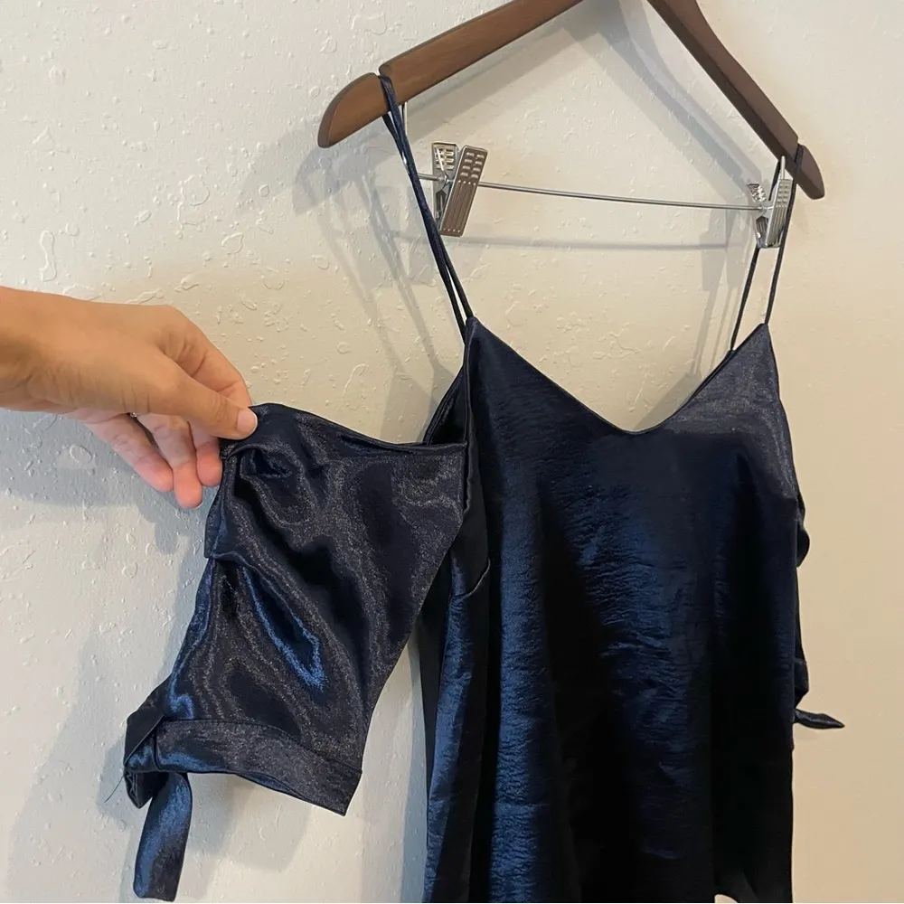 UO Silence + Noise Blue Shiny Cold Shoulder Tie Top - Image 7