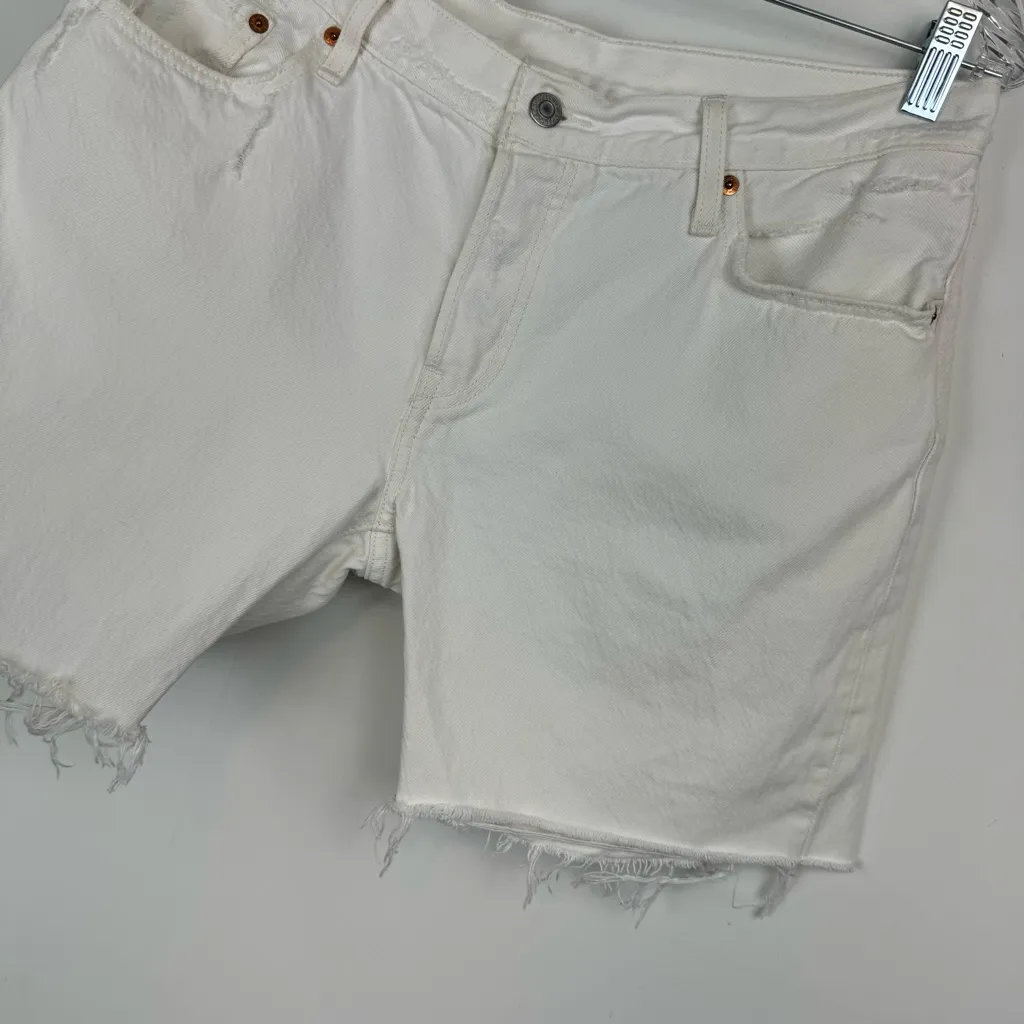 Levi’s 501 Cut Off Denim Shorts Sz 29 White Distressed Raw Hem Bermuda - Image 6