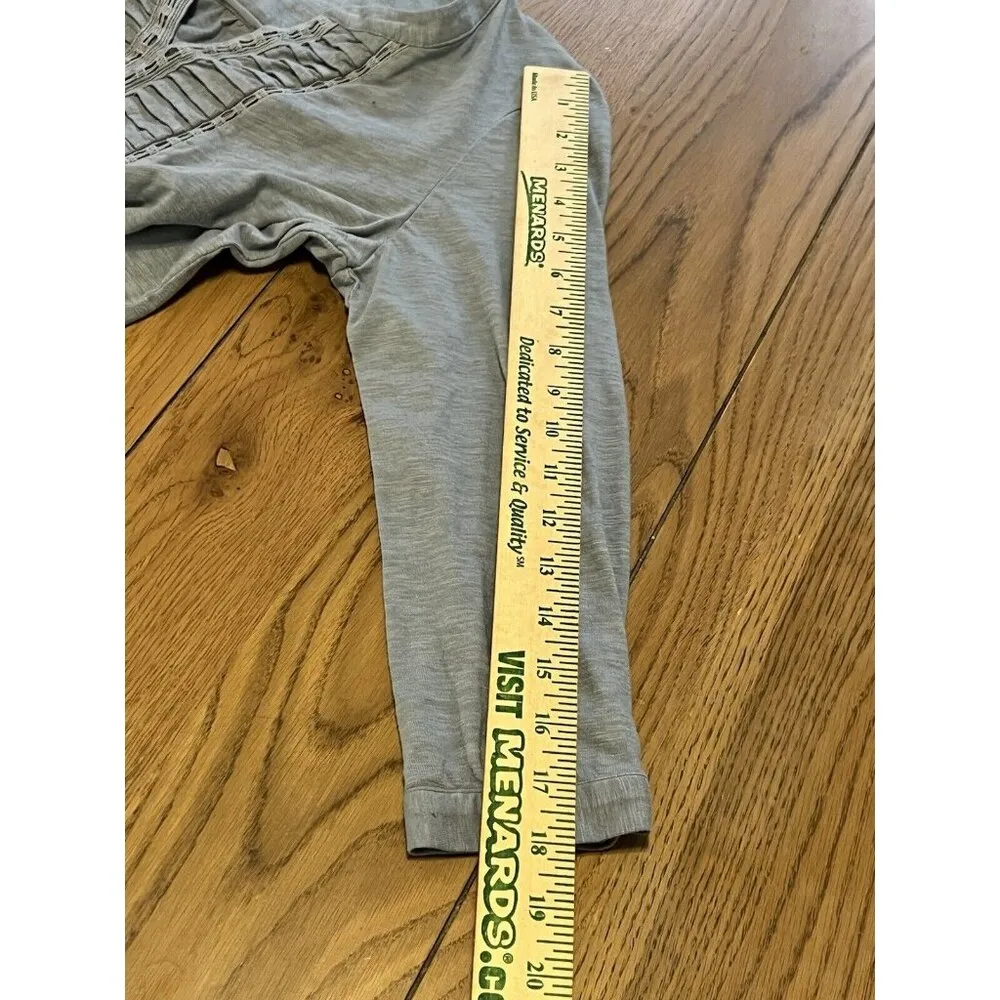 Daniel Rainn Light Gray Aztec Boho Top Sz Small Pleated Long Sleeves Preppy City - Image 6