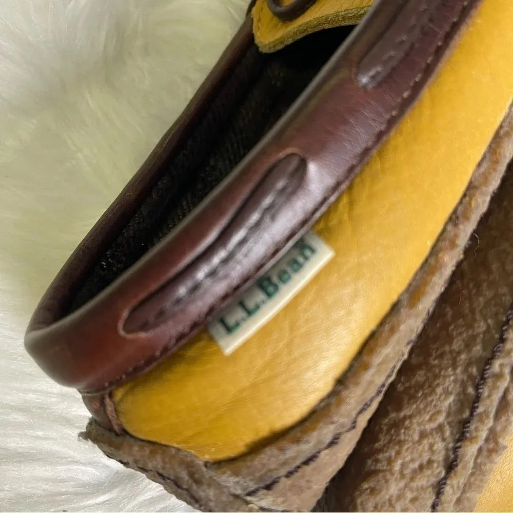 L.L. Bean Leather Women's Moccasin Slippers Size 5 - Image 8