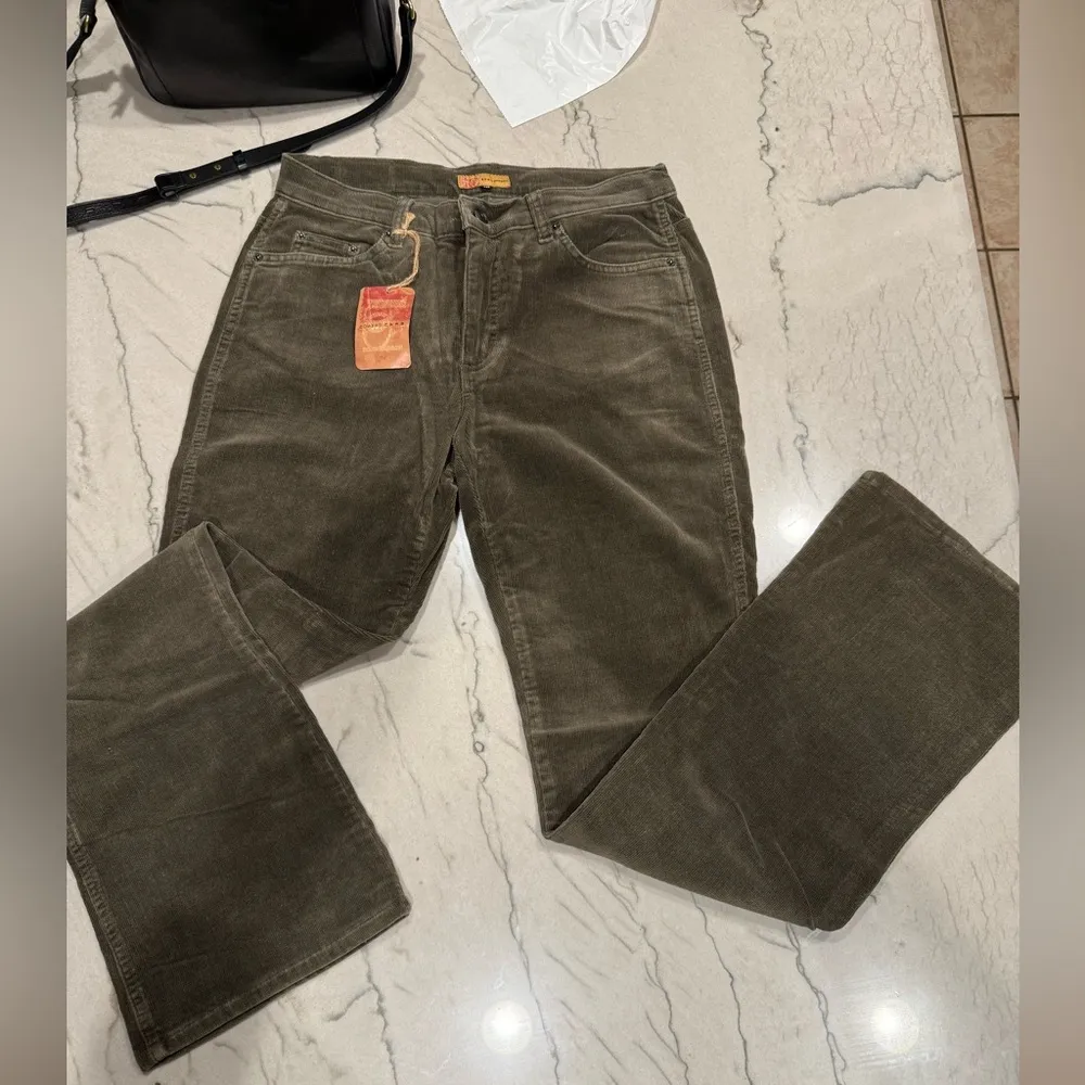 Beau Dawson Olive Bootcut Corduroy Jeans Mid to High Rise. Made in the USA Green Size 10 - Image 2
