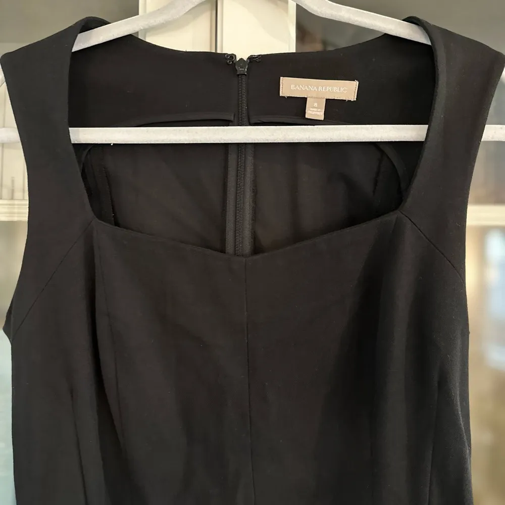 Banana Republic Black Square Neck Sheath Dress - Perfect for Work! Size 8 - Image 4