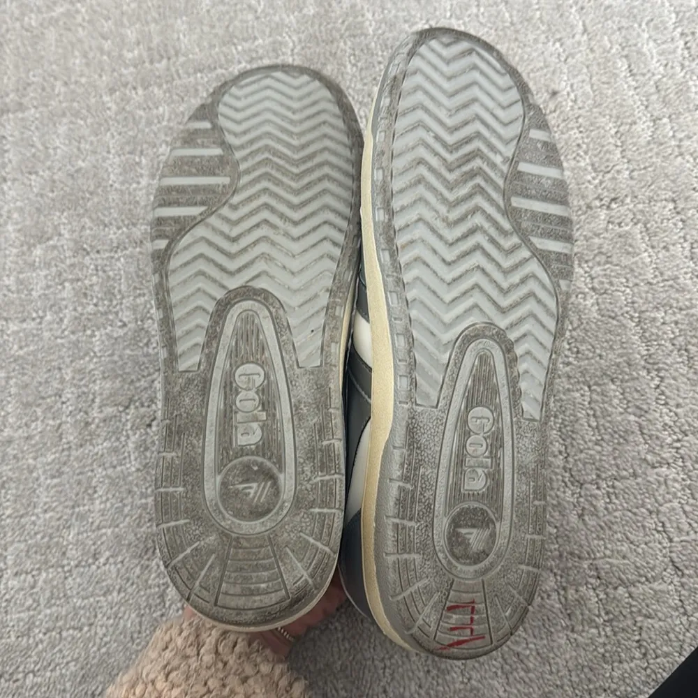 EUC GOLA hawk II metallic silver sneakers tennis shoes slip on bungee tie White Size 10 - Image 9