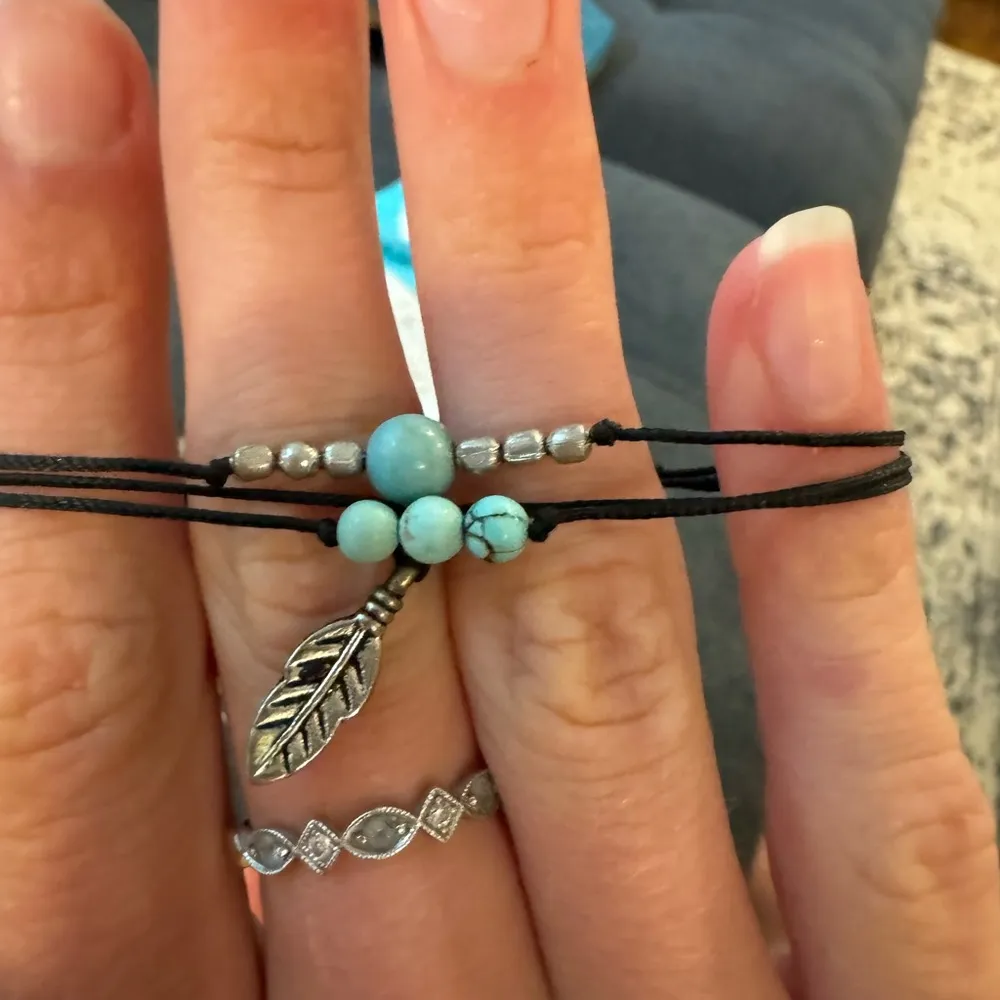 Bundle of two adjustable layered cord bracelets - Image 5