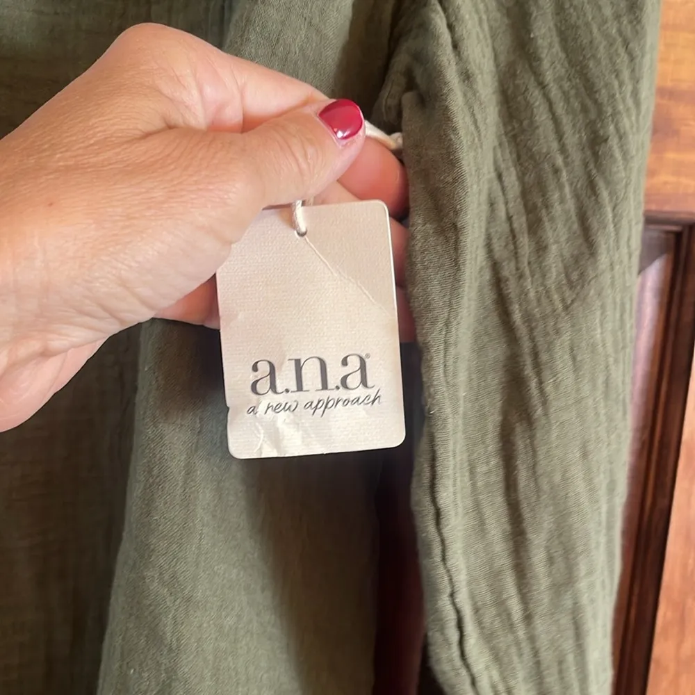 a.n.a Forest Green Casual Shirt large - Image 2