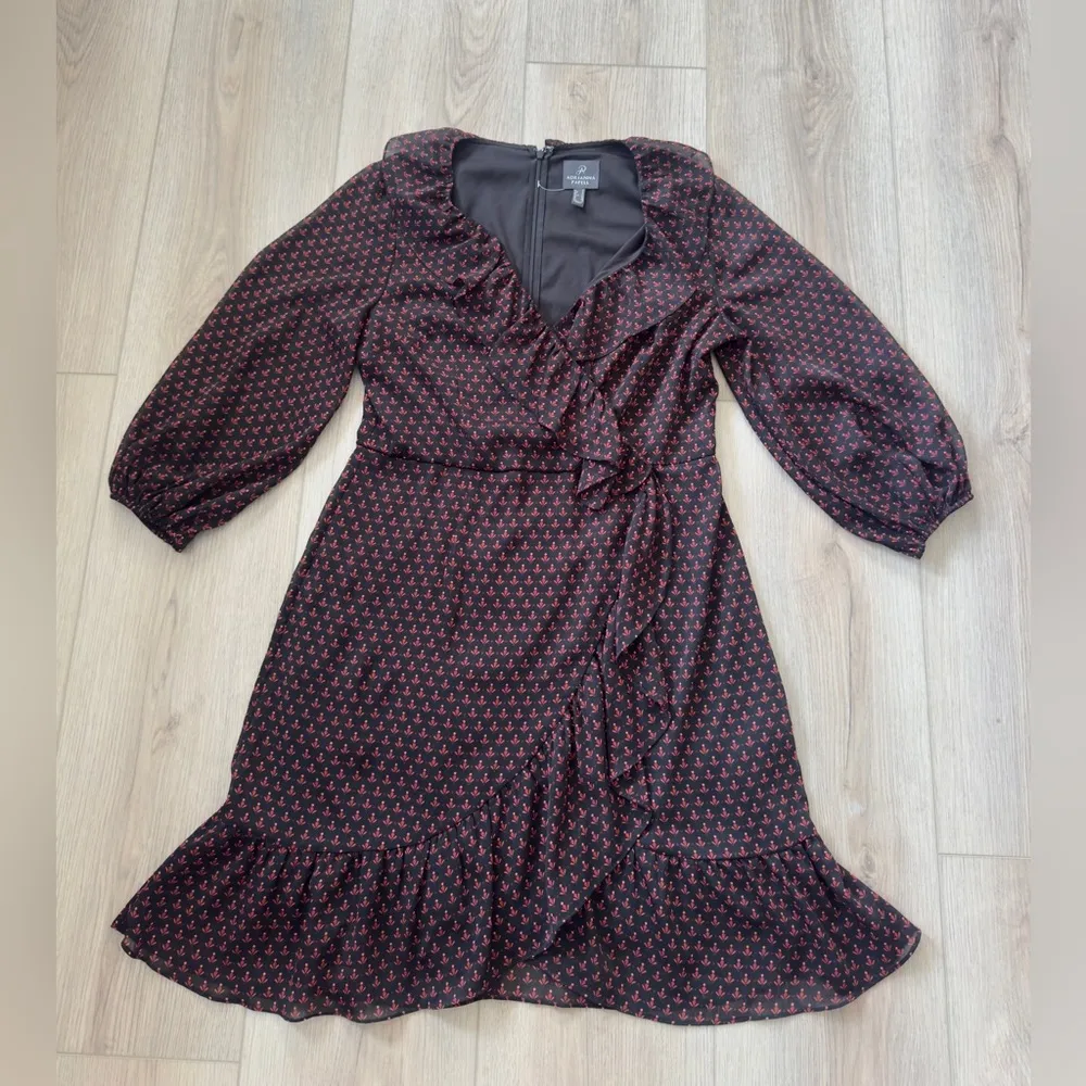 Adrianna Papell Black and Red Long Sleeve Dress ♥️ - Image 2